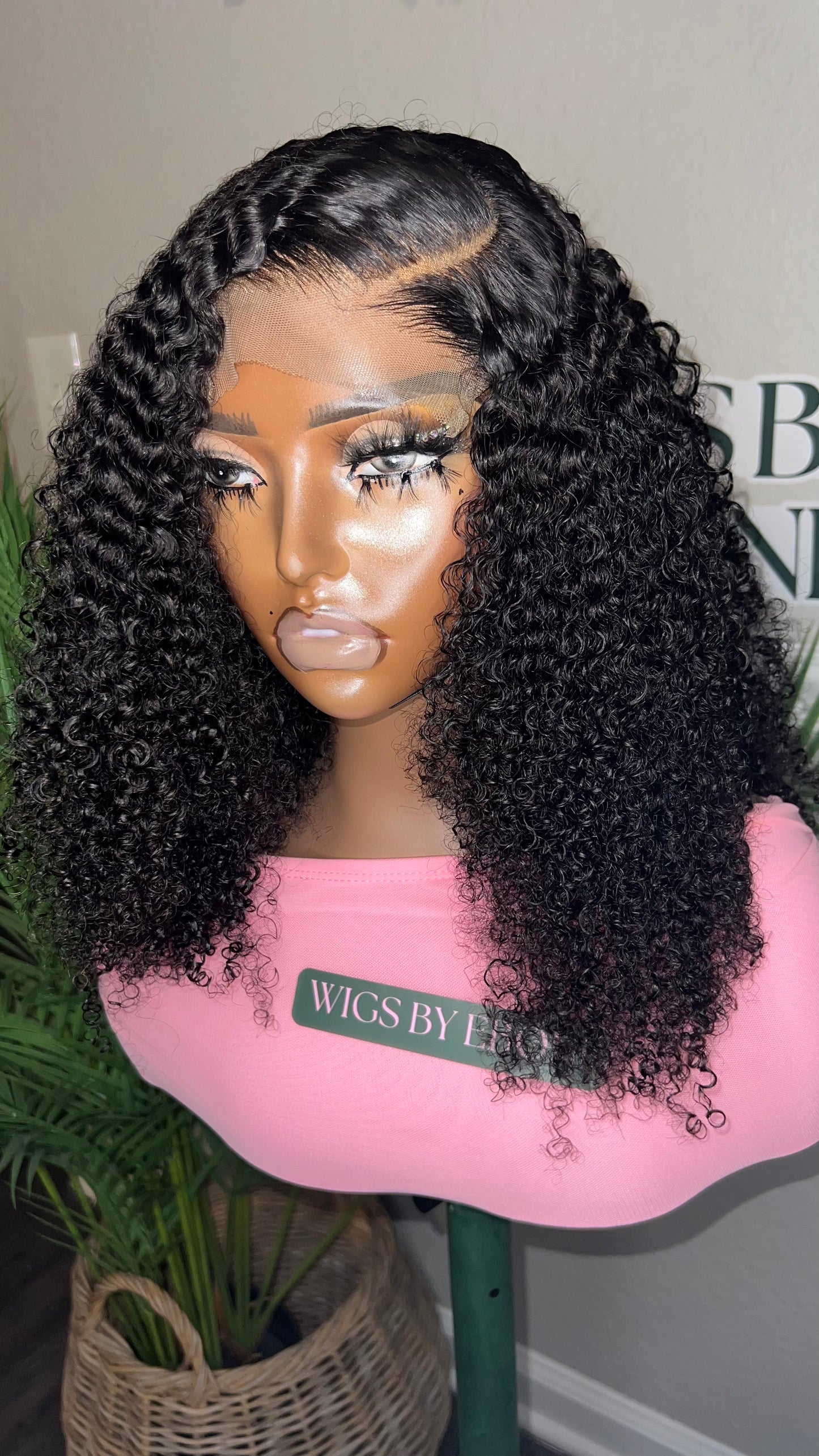 READY TO SHIP 18" AFRO KINKY CURLY MEDIUM/LARGE